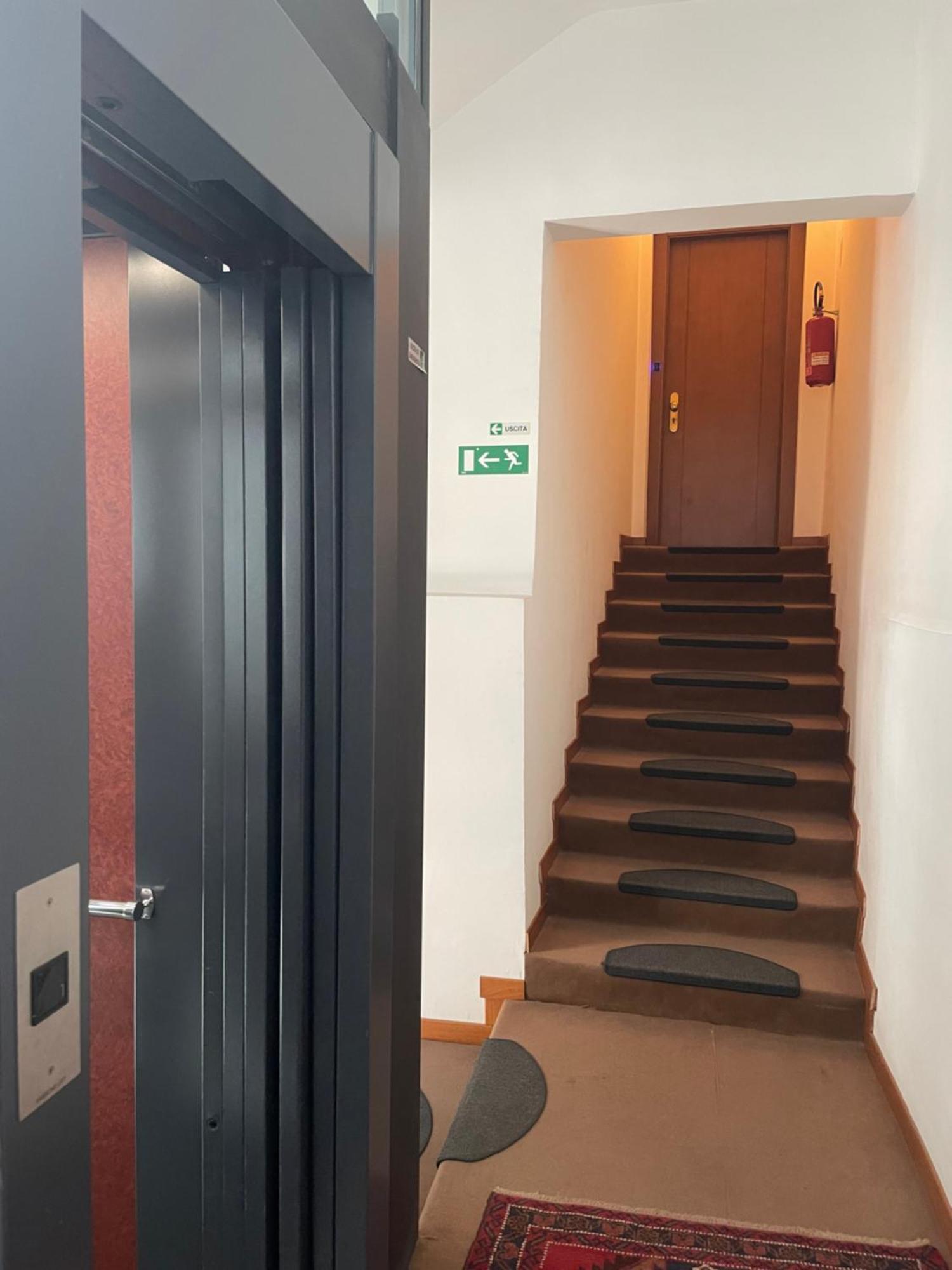 Hotel La Piazzetta Кастелламмаре-дель-Голфо Экстерьер фото