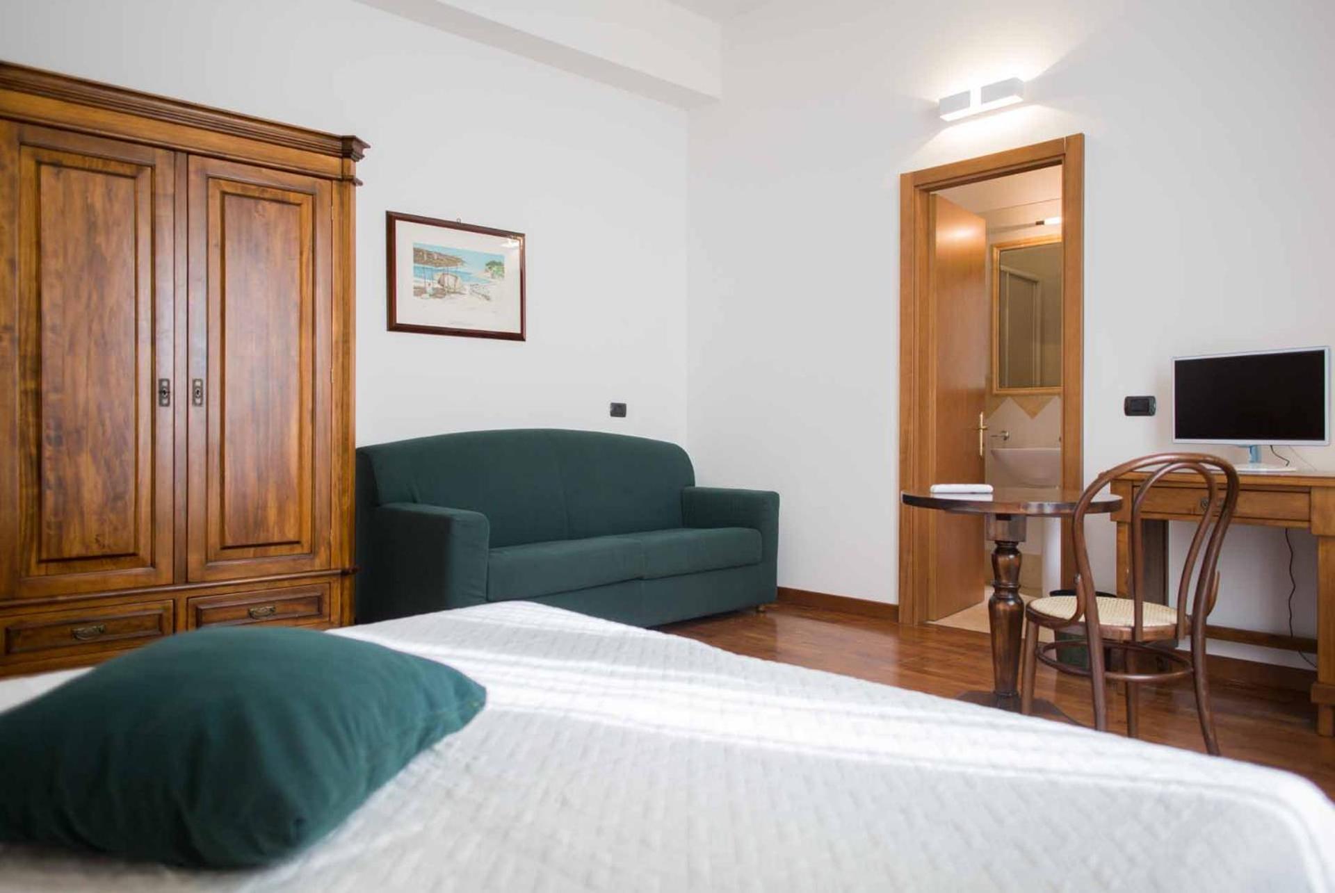 Hotel La Piazzetta Кастелламмаре-дель-Голфо Экстерьер фото