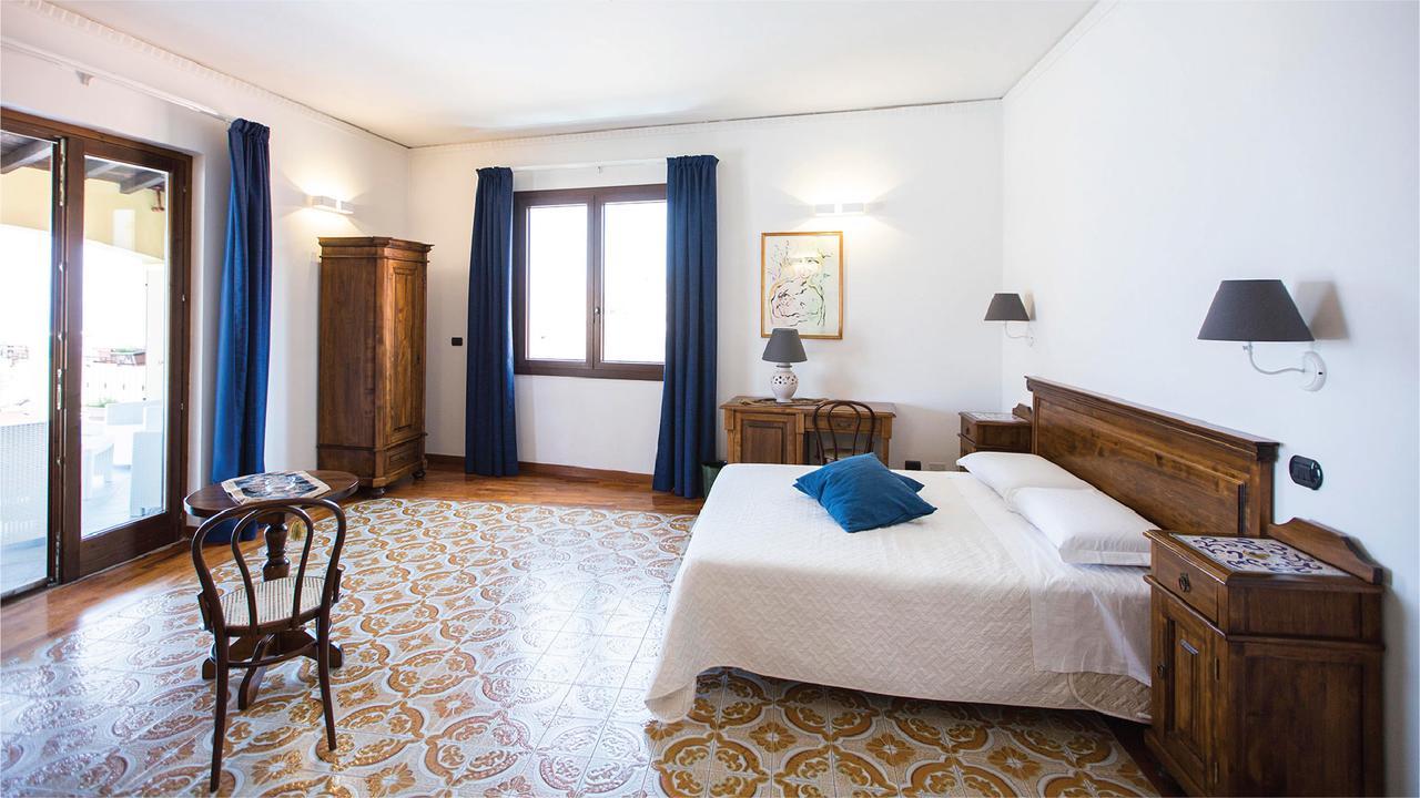 Hotel La Piazzetta Кастелламмаре-дель-Голфо Экстерьер фото